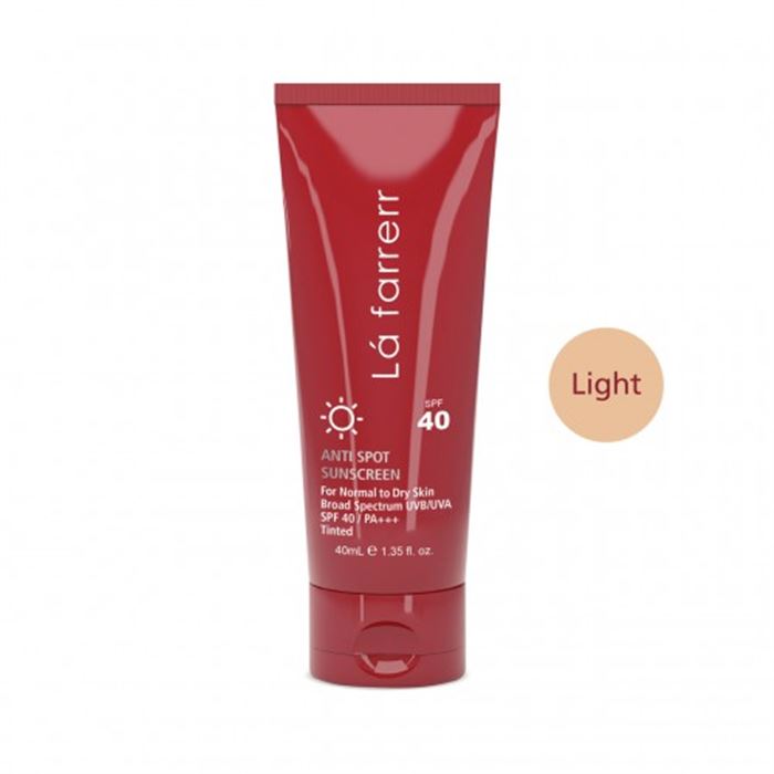 تصویر کرم ضد آفتاب و ضد لک رنگی لافارر مخصوص پوست های خشک و معمولی رنگ روشن SPF40